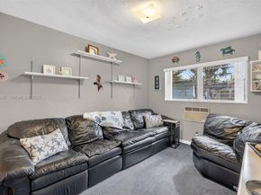 131 SW 58th Ave, Plantation FL 33317