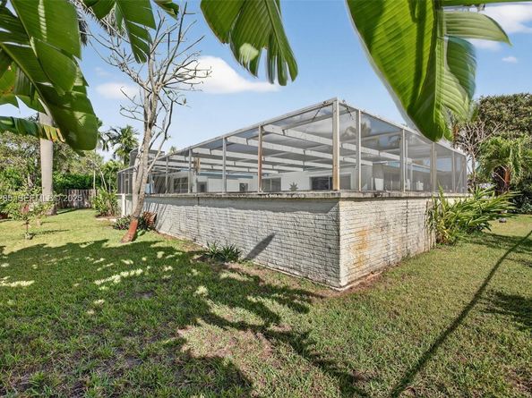 131 SW 58th Ave, Plantation FL 33317