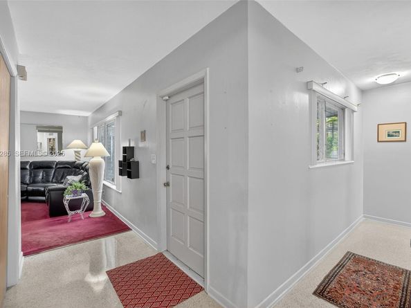 131 SW 58th Ave, Plantation FL 33317