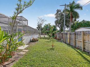 131 SW 58th Ave, Plantation FL 33317