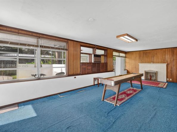 131 SW 58th Ave, Plantation FL 33317