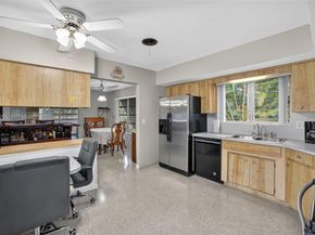 131 SW 58th Ave, Plantation FL 33317