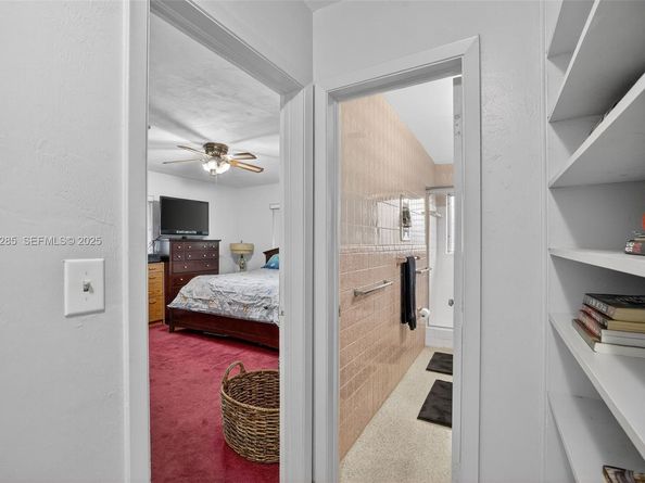 131 SW 58th Ave, Plantation FL 33317