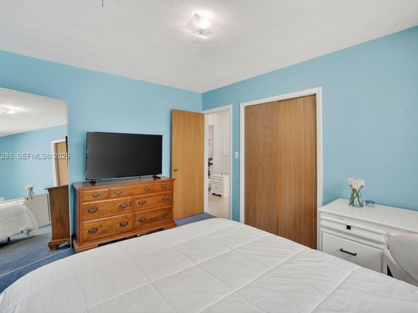 131 SW 58th Ave, Plantation FL 33317