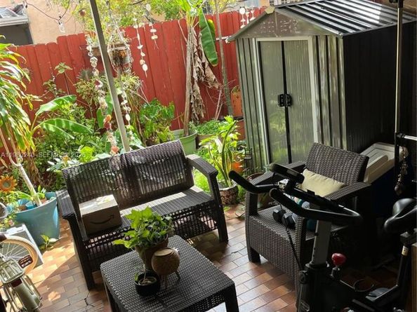 4331 W 11th Ln 65, Hialeah FL 33012