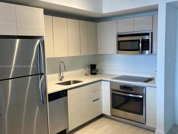 2602 E Hallandale Beach Blvd R1803, Hallandale Beach FL 33009