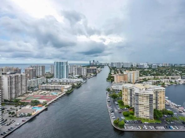 2602 E Hallandale Beach Blvd R1803, Hallandale Beach FL 33009
