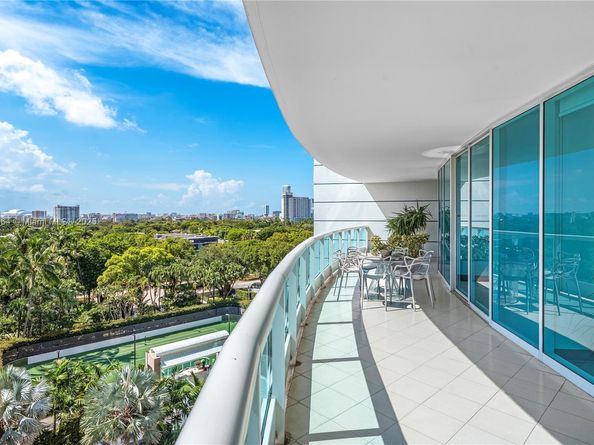2127 Brickell Ave 1005, Miami FL 33129