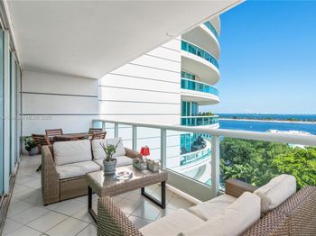 2127 Brickell Ave