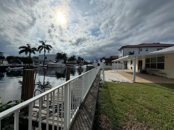 3428 NE 169th St, North Miami Beach FL 33160