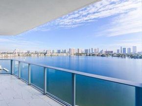 17111 Biscayne Blvd 1009, North Miami Beach FL 33160