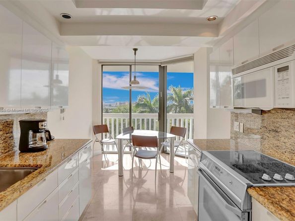 2000 Island Blvd 503, Aventura FL 33160