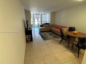 2001 Atlantic Shores Blvd 105, Hallandale Beach FL 33009