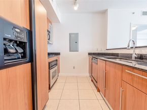 335 S Biscayne Blvd 1108, Miami FL 33131