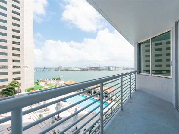 335 S Biscayne Blvd 1108, Miami FL 33131