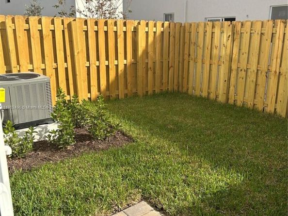 12855 NW 24th Ave, Miami FL 33167