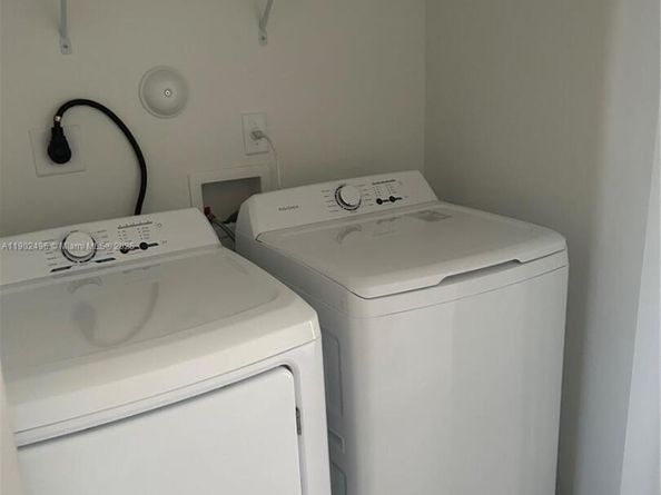 12855 NW 24th Ave, Miami FL 33167