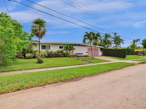 2050 NE 196th Ter, North Miami Beach FL 33179