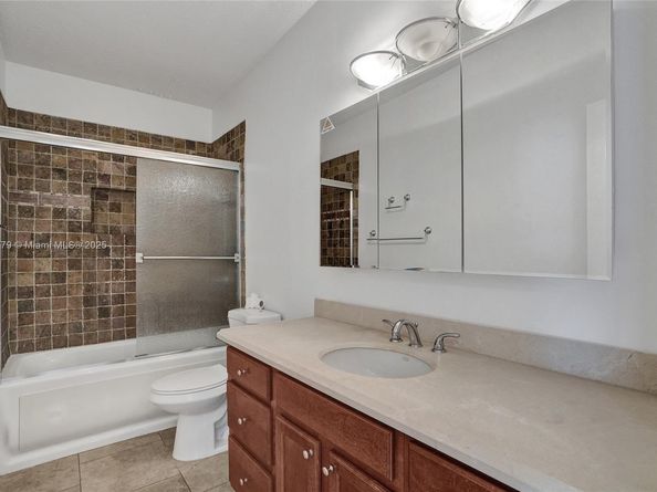 2050 NE 196th Ter, North Miami Beach FL 33179