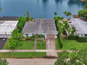 2050 NE 196th Ter, North Miami Beach FL 33179
