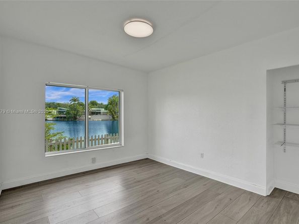 2050 NE 196th Ter, North Miami Beach FL 33179