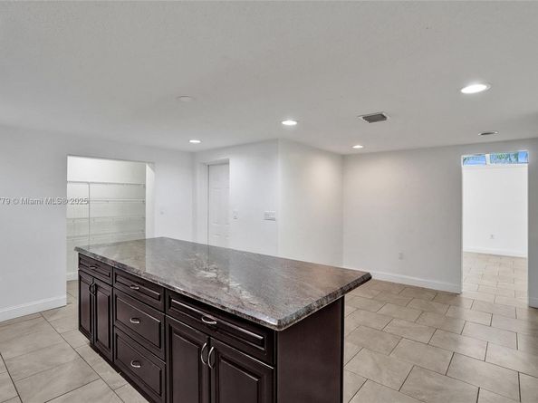 2050 NE 196th Ter, North Miami Beach FL 33179