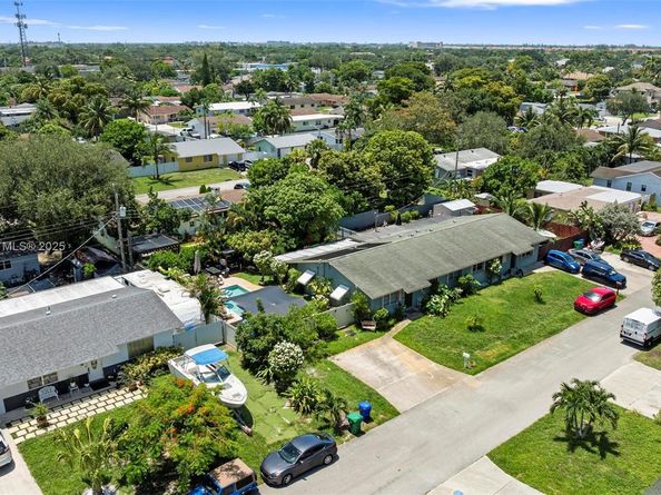 1912 SW 97th Ter, Miramar FL 33025