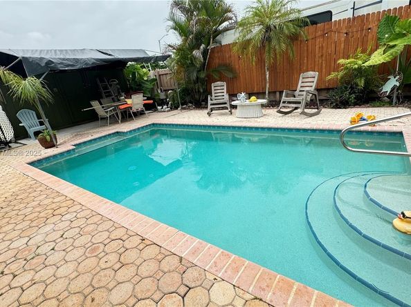 1912 SW 97th Ter, Miramar FL 33025