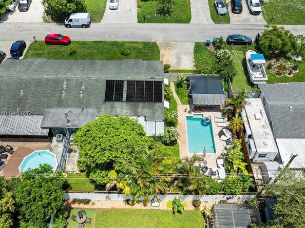 1912 SW 97th Ter, Miramar FL 33025