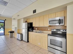 1460 Sheridan St 11D, Hollywood FL 33020