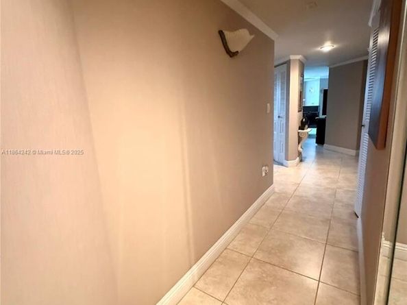 1460 Sheridan St 11D, Hollywood FL 33020