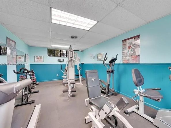 1460 Sheridan St 11D, Hollywood FL 33020