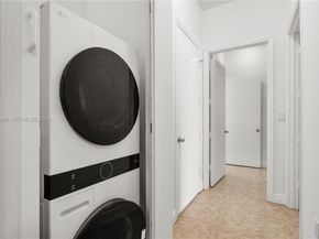 19900 E Country Club Dr 104, Aventura FL 33180