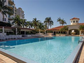 19900 E Country Club Dr 104, Aventura FL 33180