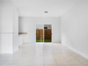 2649 SE 13th St 2649, Homestead FL 33035