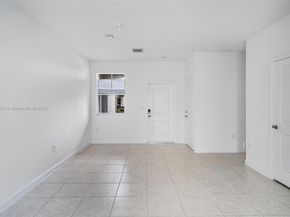 2649 SE 13th St 2649, Homestead FL 33035