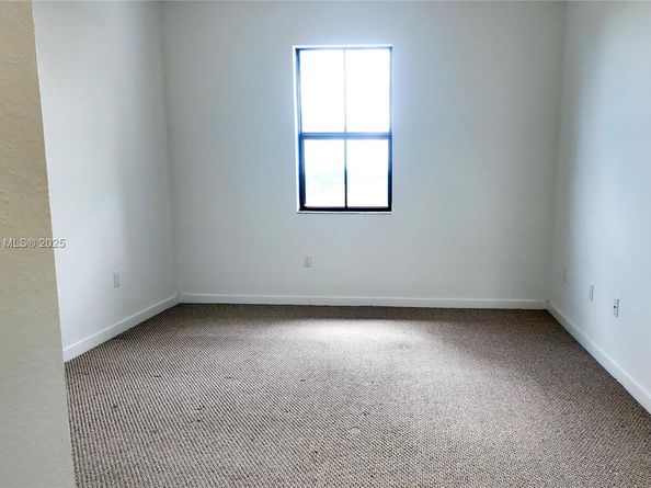 15560 SW 136 St 3206, Miami FL 33196