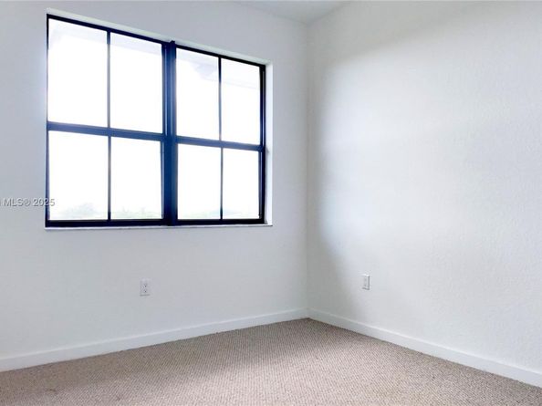 15560 SW 136 St 3206, Miami FL 33196