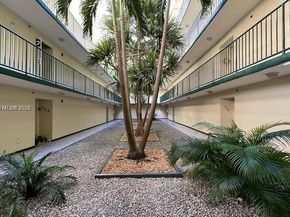 8321 NW 7th St 1108, Miami FL 33126