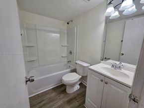 8321 NW 7th St 1108, Miami FL 33126