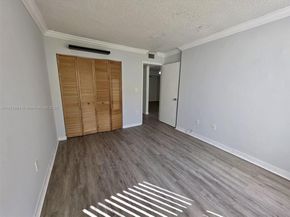 8321 NW 7th St 1108, Miami FL 33126