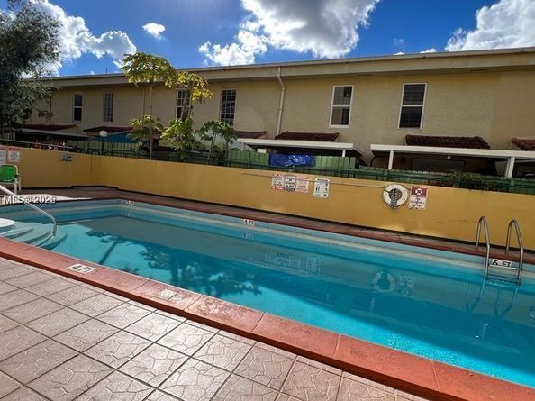 8321 NW 7th St 1108, Miami FL 33126