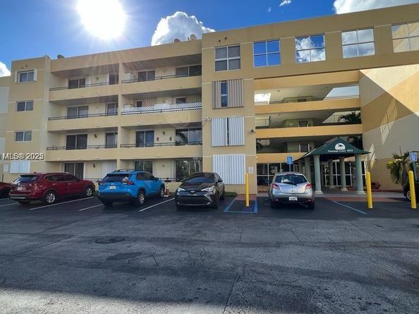 8321 NW 7th St 1108, Miami FL 33126