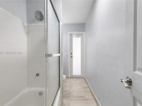 1211 NW 179th St, Miami Gardens FL 33169