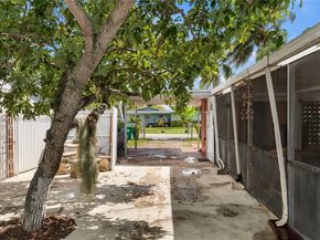 1211 NW 179th St, Miami Gardens FL 33169