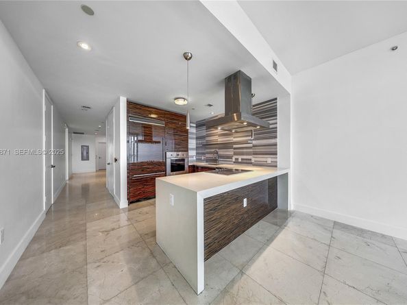 1100 Biscayne Blvd 3103, Miami FL 33132