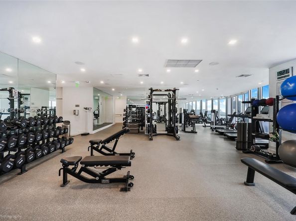 1100 Biscayne Blvd 3103, Miami FL 33132