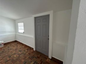 15 NE 70th St, Miami FL 33138