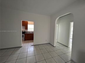 15 NE 70th St, Miami FL 33138