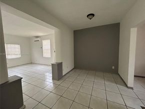 15 NE 70th St, Miami FL 33138